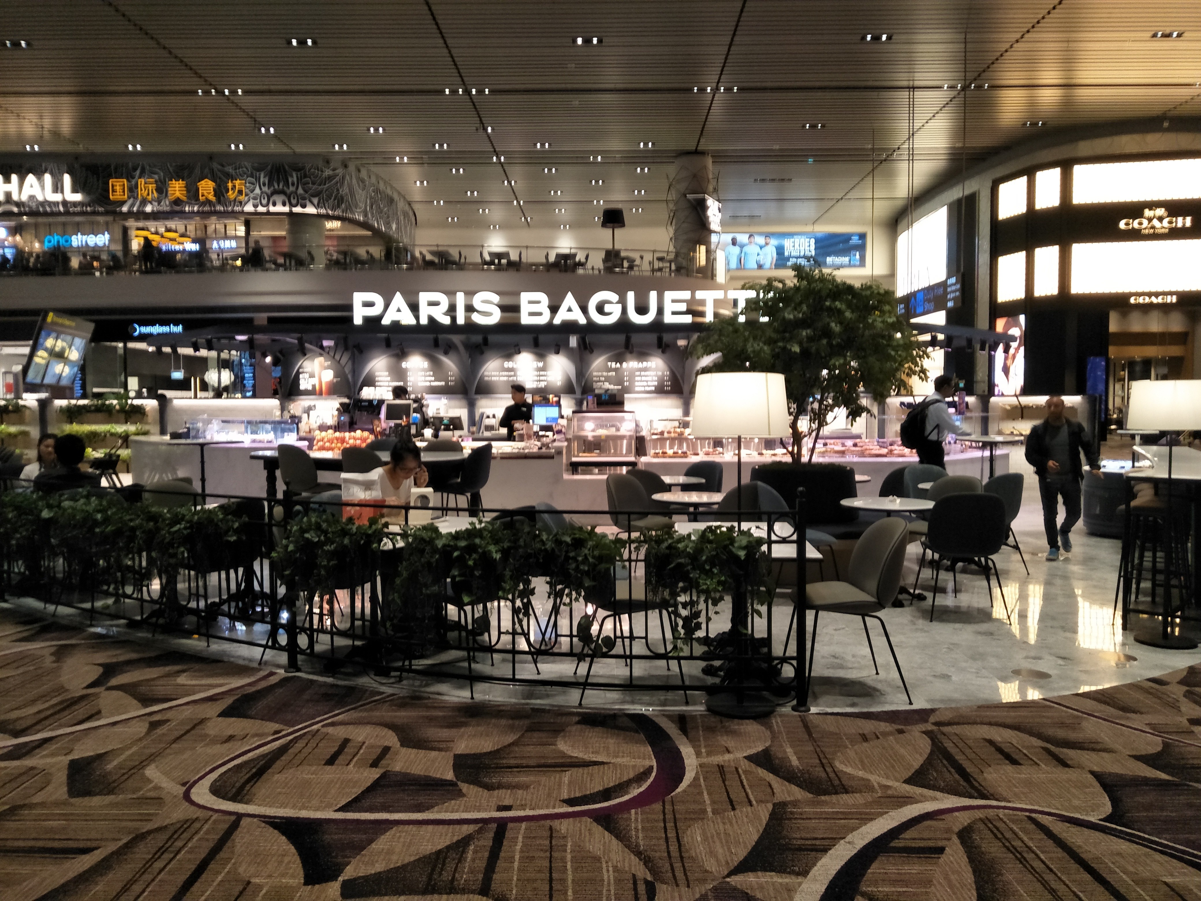 Paris Banquette in Changi Airport Terminal 4